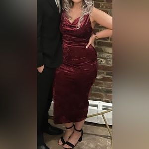 Velvet dress maroon size medium